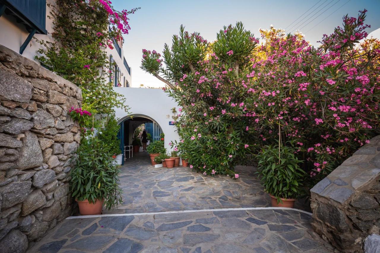 Callisti Mykonos Town With Pool View And Calypso Upper Floor With Sea View Екстериор снимка