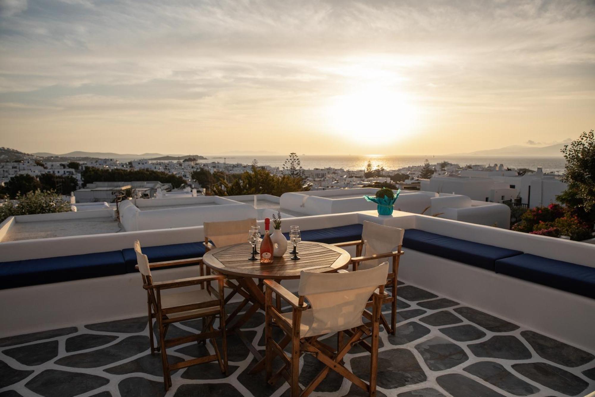 Callisti Mykonos Town With Pool View And Calypso Upper Floor With Sea View Екстериор снимка