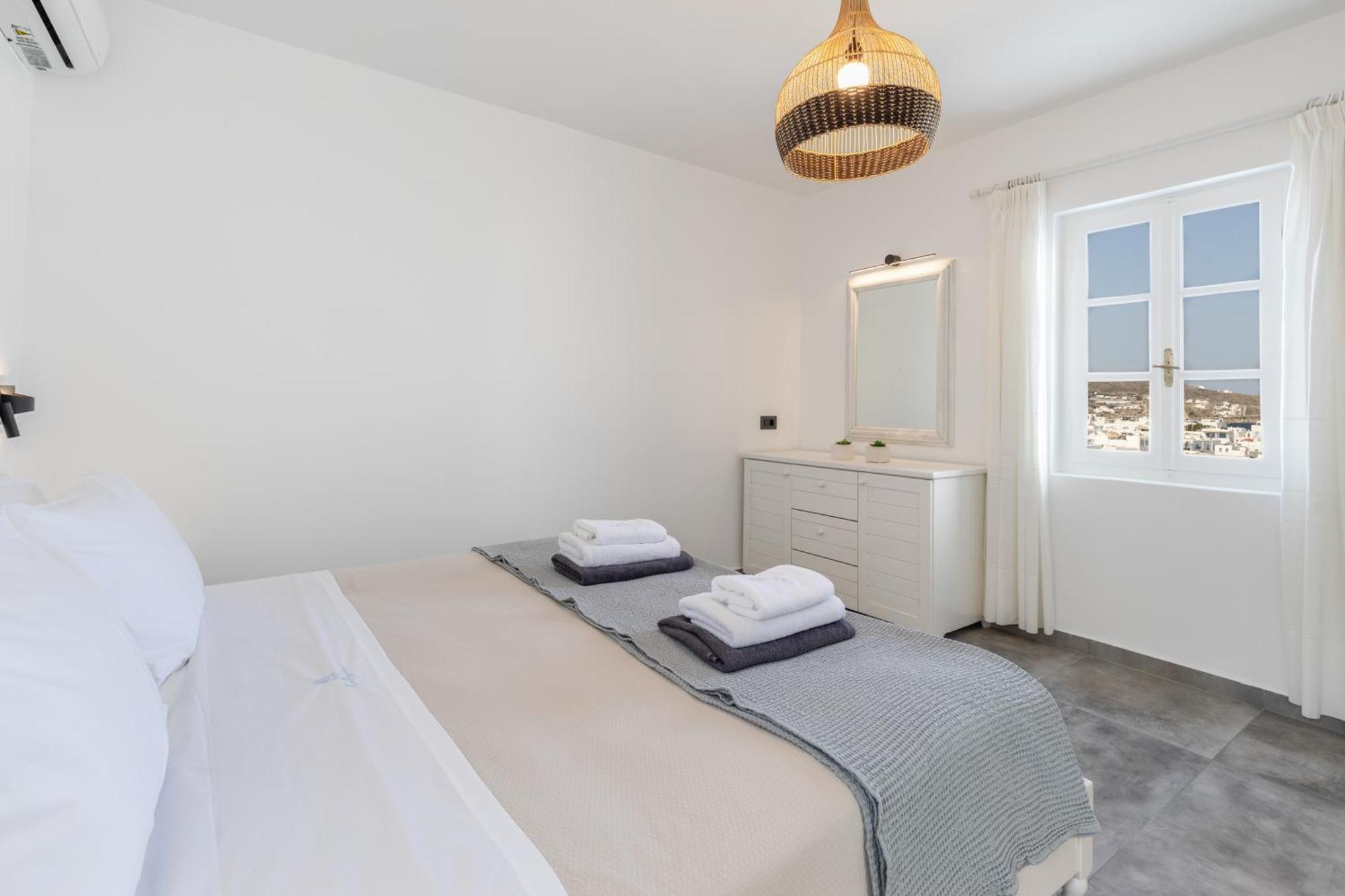 Callisti Mykonos Town With Pool View And Calypso Upper Floor With Sea View Екстериор снимка